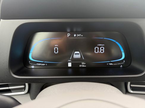 Certified 2025 Hyundai Elantra Sport image 11