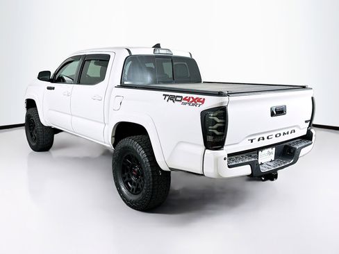 Used 2019 Toyota Tacoma TRD Sport image 5
