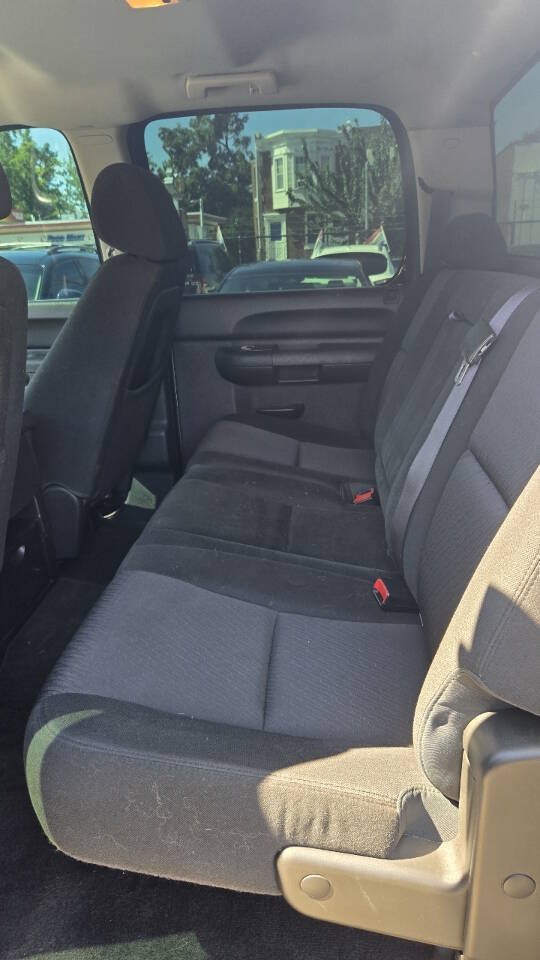Used 2013 Chevrolet Silverado 1500 LT w/ All-Star Edition AWD/4WD image 9