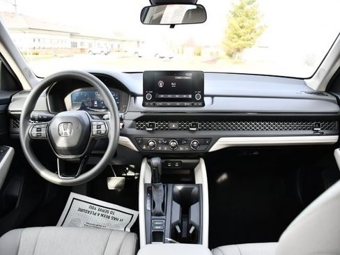 Used 2024 Honda Accord EX image 21