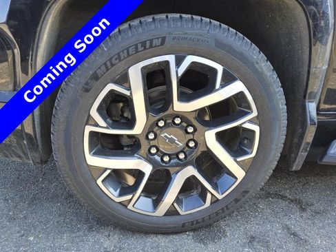 Used 2024 Chevrolet Silverado EV RST image 3