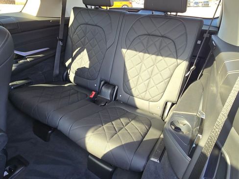 Used 2023 BMW X7 xDrive40i image 29