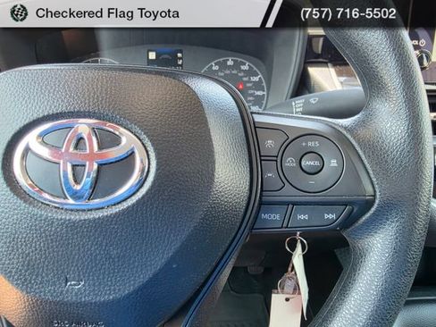 Certified 2025 Toyota Corolla LE FWD image 15