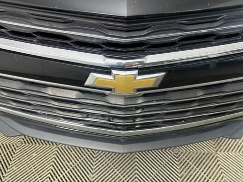 Used 2017 Chevrolet Malibu LT w/ Leather Package image 9