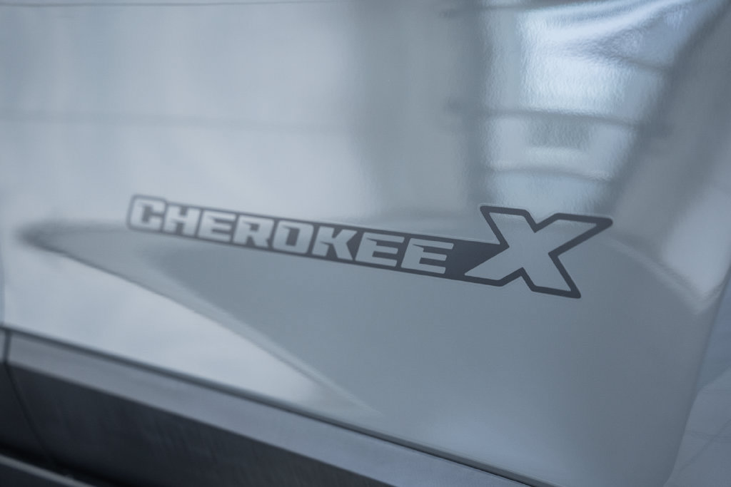 Used 2022 Jeep Cherokee Latitude w/ Trailer Tow Group AWD/4WD image 15