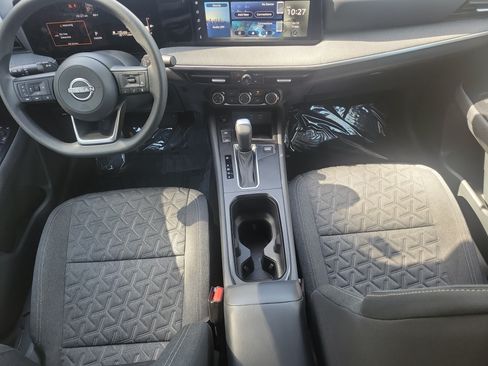 Certified 2025 Nissan Kicks SV FWD image 23