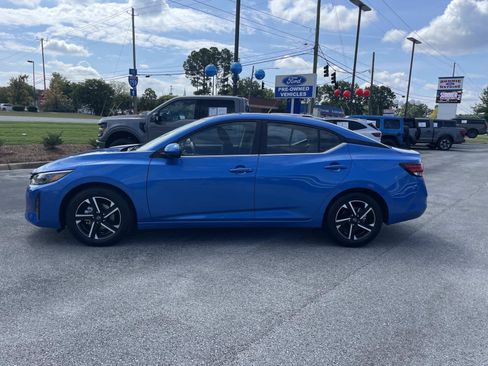 Used 2025 Nissan Sentra SV FWD image 8