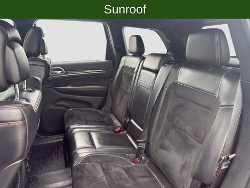 Used 2018 Jeep Grand Cherokee Trailhawk AWD/4WD image 13
