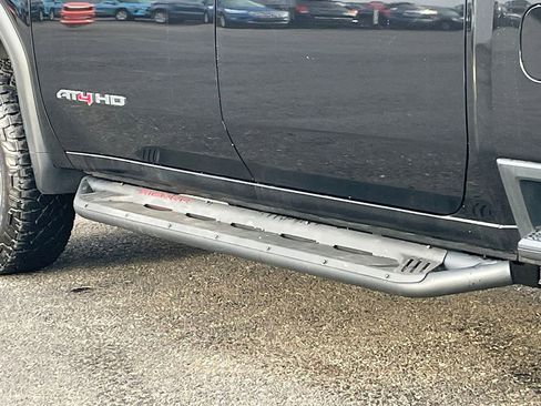Used 2023 GMC Sierra 2500 AT4 w/ AT4 Premium Plus Package AWD/4WD image 13