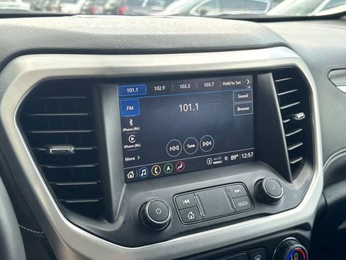 Used 2023 GMC Acadia SLT FWD image 20