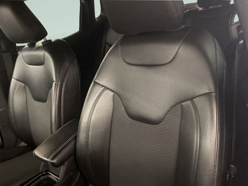 Used 2022 Jeep Compass Altitude w/ Convenience Group image 14