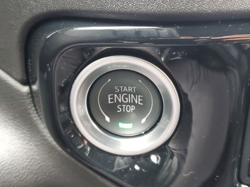 Used 2025 GMC Sierra 1500 SLT w/ SLT Premium Plus Package image 30