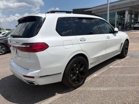 Used 2022 BMW X7 xDrive40i AWD/4WD image 3
