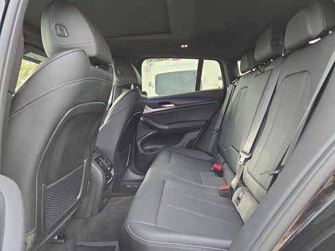 Certified 2025 BMW X4 xDrive30i image 13