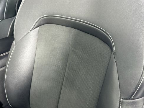 Used 2023 Jeep Grand Cherokee Altitude RWD image 18