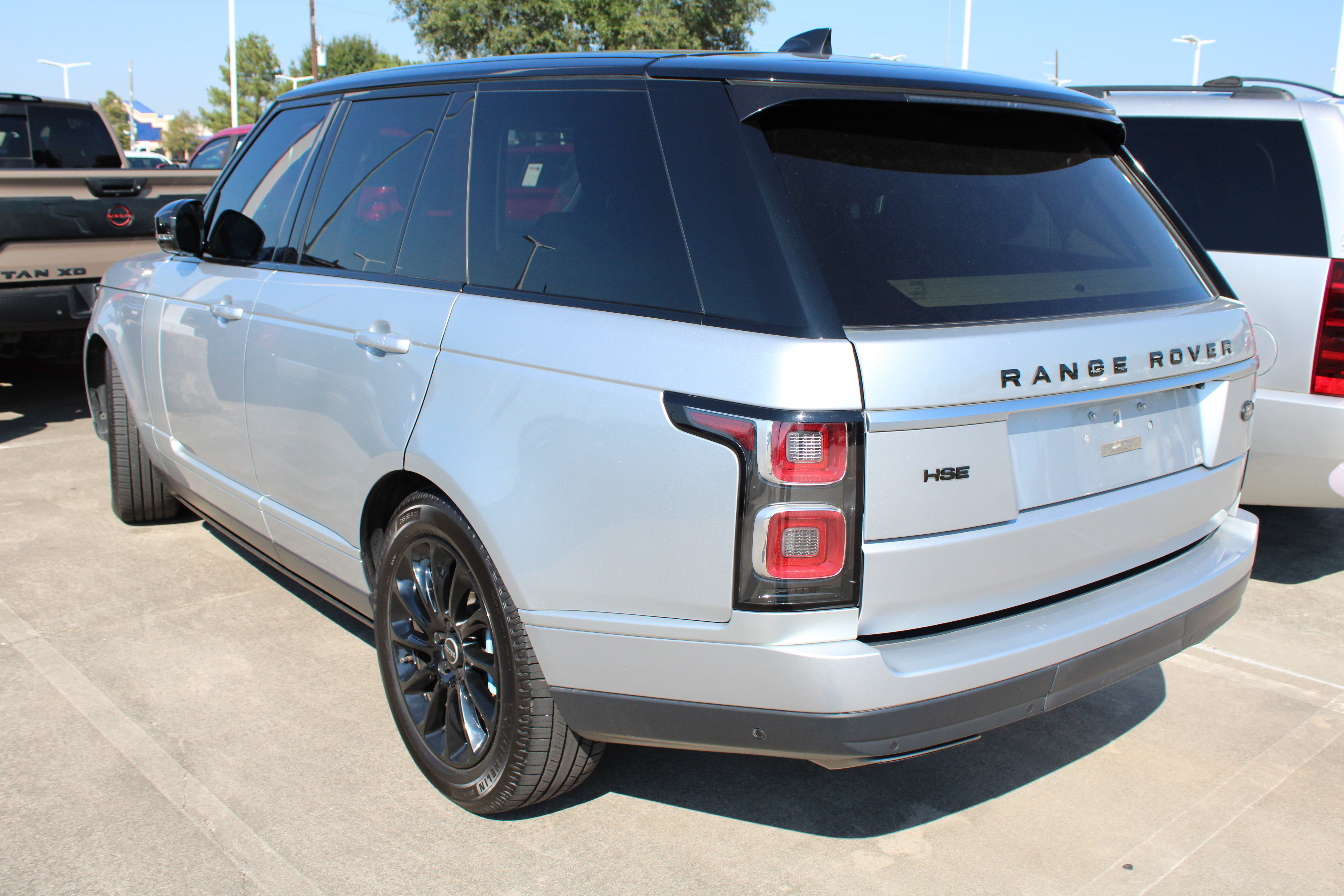 Used 2019 Land Rover Range Rover HSE AWD/4WD image 6