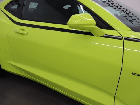 Used 2020 Chevrolet Camaro SS RWD image 23