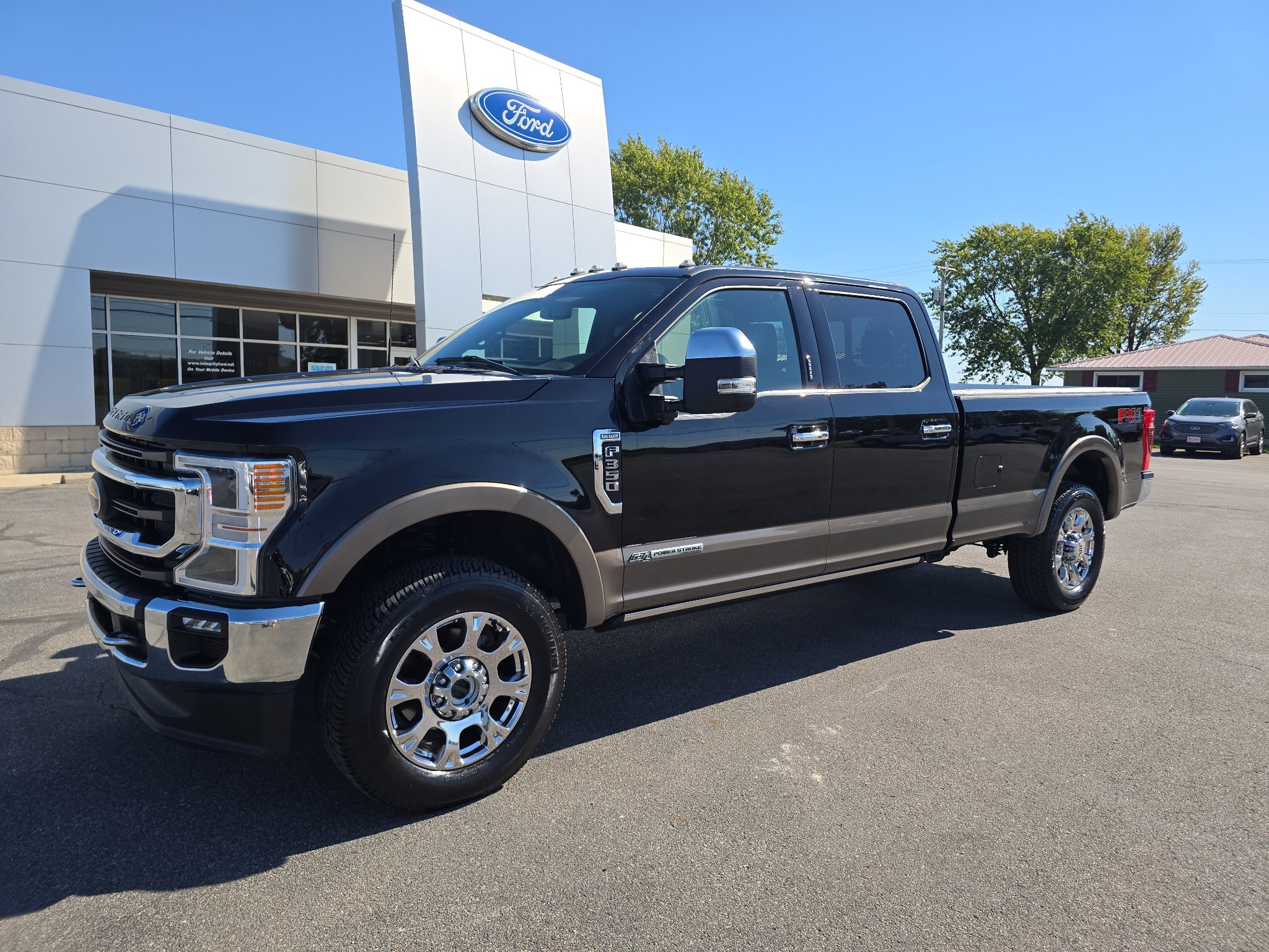 Used 2022 Ford F350 King Ranch w/ King Ranch Ultimate Package AWD/4WD image 3