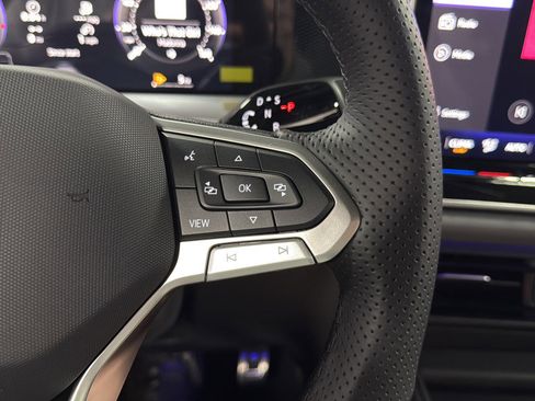 New 2026 Volkswagen Tiguan SE R-Line FWD image 30