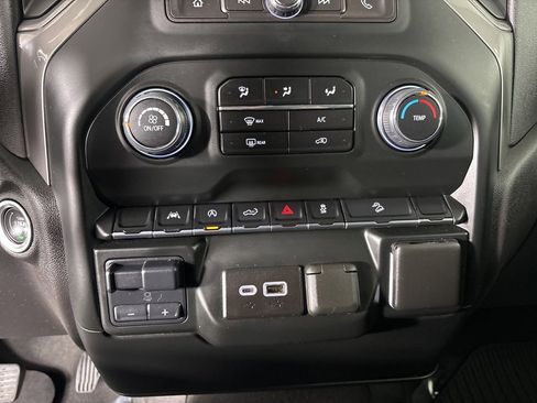 Used 2024 Chevrolet Silverado 1500 Custom Trail Boss w/ LPO, Dark Essentials Package image 18