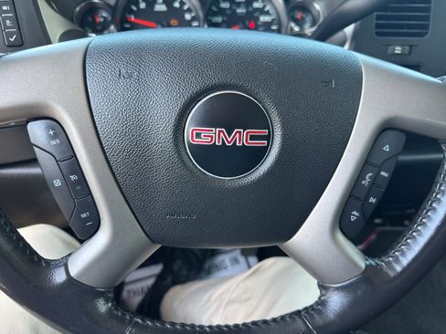 Used 2012 GMC Sierra 1500 SLE w/ Power Tech Package RWD image 9