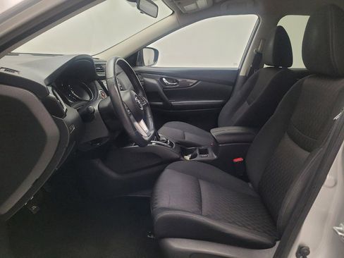 Used 2017 Nissan Rogue SV AWD/4WD image 17