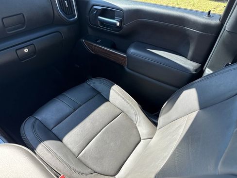 Used 2022 Chevrolet Silverado 2500 High Country w/ Z71 Off-Road Package AWD/4WD image 16