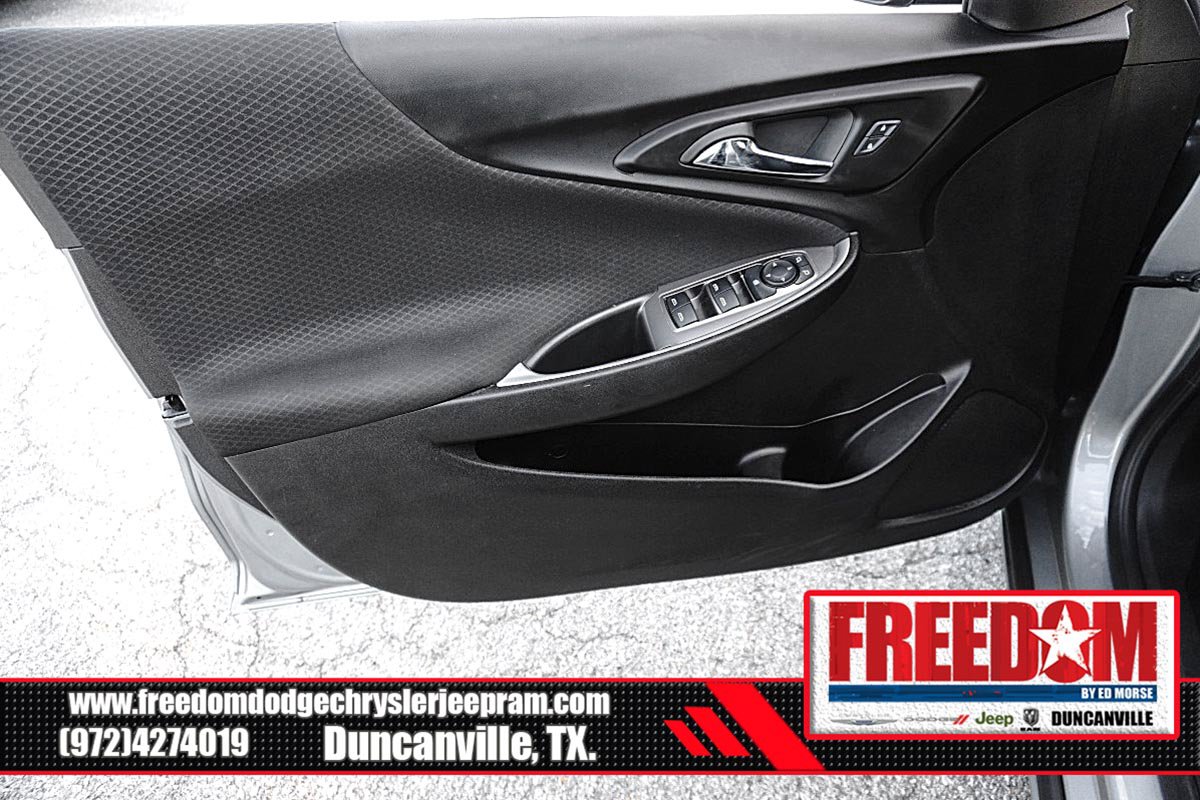 Used 2025 Chevrolet Malibu LT FWD image 36