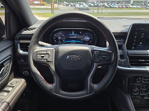 Used 2024 Chevrolet Tahoe RST w/ Luxury Package image 3