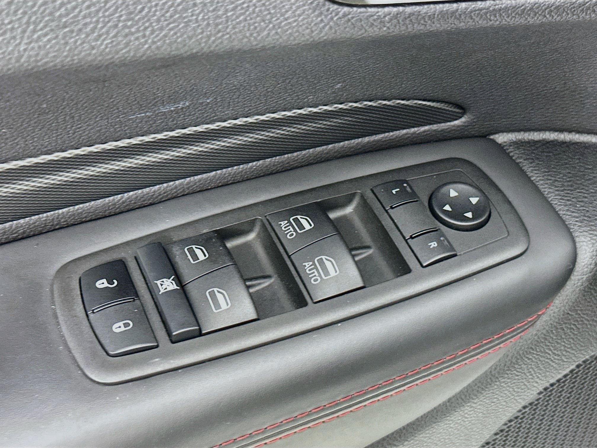 Used 2023 Dodge Durango R/T AWD/4WD image 18