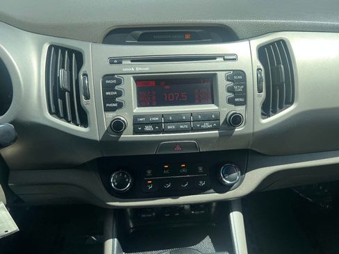 Used 2014 Kia Sportage LX image 31