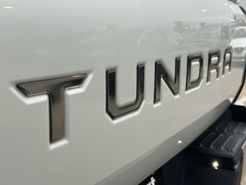 Used 2024 Toyota Tundra Capstone AWD/4WD image 8