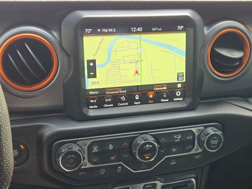 Used 2021 Jeep Gladiator Mojave AWD/4WD image 29