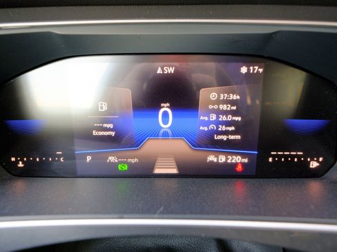 Used 2024 Volkswagen Tiguan S image 40