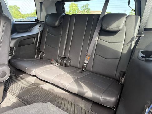 Used 2020 Cadillac Escalade Premium Luxury AWD/4WD image 47