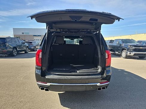 Used 2025 GMC Yukon Denali w/ Denali Reserve Package AWD/4WD image 6