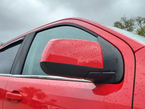 Used 2019 Chevrolet Colorado LT image 12