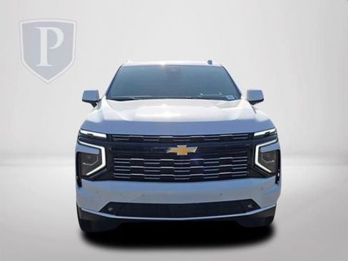 New 2026 Chevrolet Suburban High Country AWD/4WD image 12