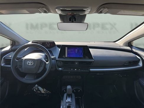 Used 2024 Toyota Prius LE image 11