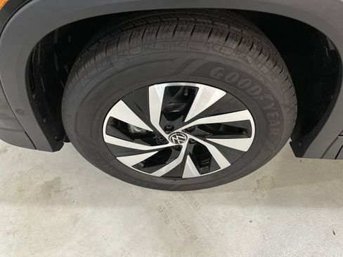 New 2026 Volkswagen Tiguan S FWD image 11