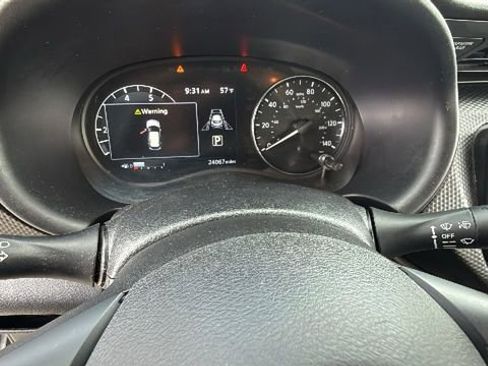 Certified 2024 Nissan Kicks SV FWD image 19