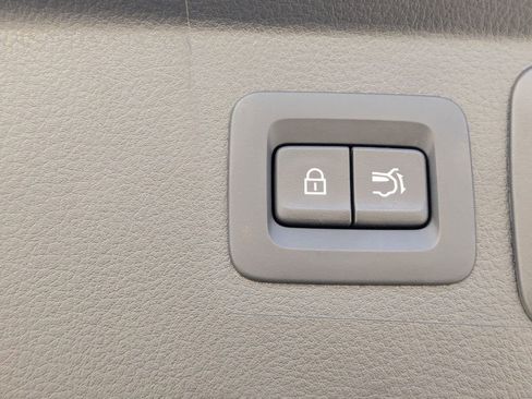 Used 2025 MAZDA CX-50 AWD 2.5 Hybrid w/ Premium Pkg image 31