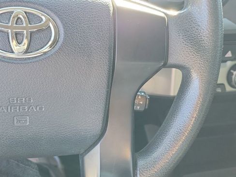 Used 2016 Toyota Tacoma SR w/ SR Convenience Package image 32