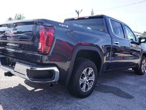 Used 2025 GMC Sierra 1500 SLT AWD/4WD image 3