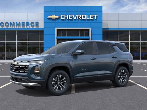 New 2026 Chevrolet Equinox LT image 2