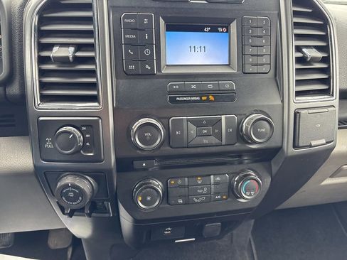 Used 2018 Ford F150 XLT w/ Trailer Tow Package image 32