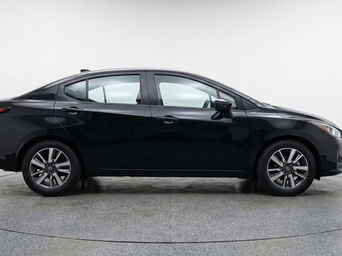 Used 2025 Nissan Versa SV image 11