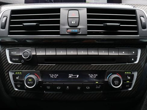 Used 2018 BMW M4 Coupe image 26