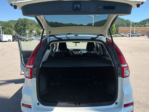 Used 2016 Honda CR-V Touring image 10