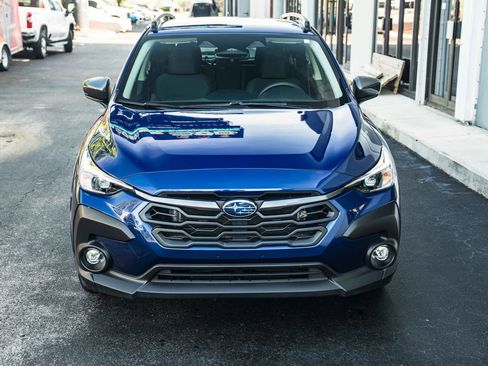 Used 2025 Subaru Crosstrek 2.5i Premium AWD/4WD image 2